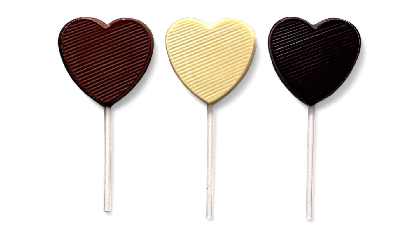 לקקן לב על מקל משוקולד בלגי