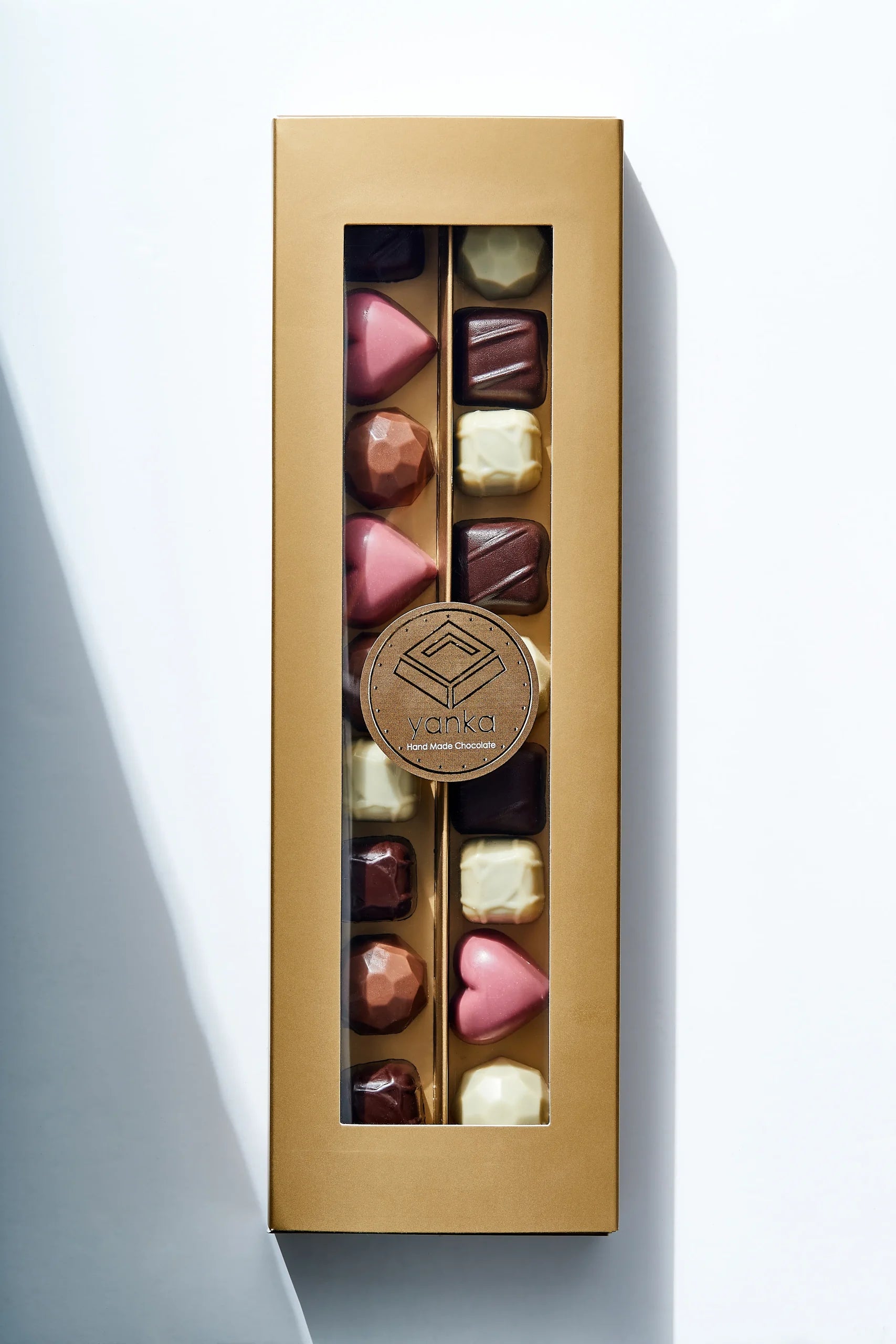 18 פרלינים בעבודת יד